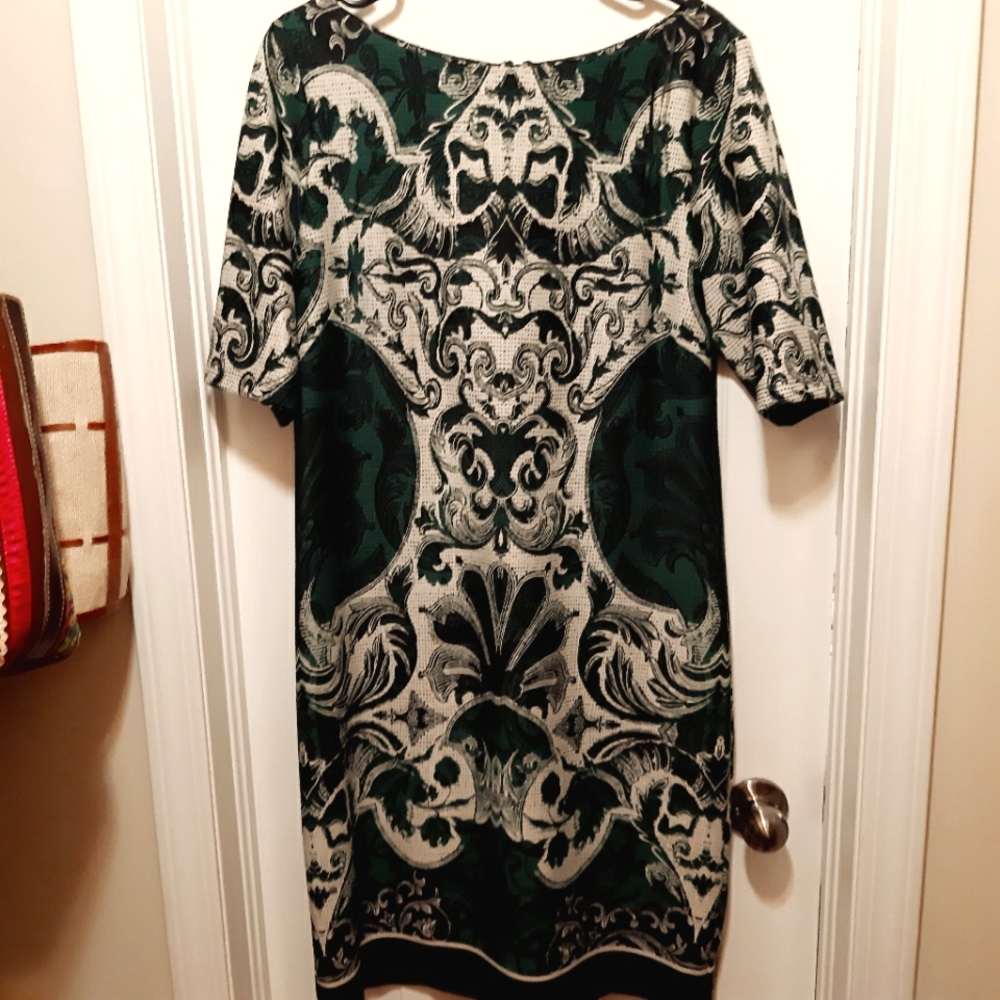 Dress size 14 9% spandex  approximately  38 long short sleeves beautiful  design